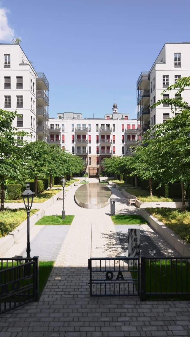 Instagram post from thewellem. This post is in position 7.